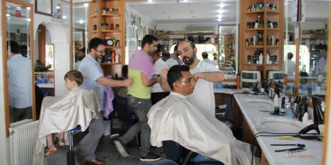 Bayrama Berber Dükkanında Girecekler