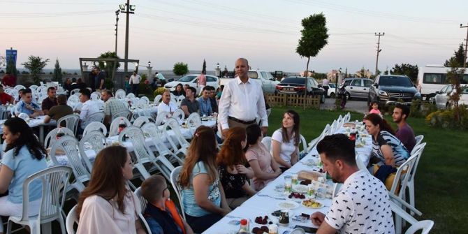 Hayrabolu Belediyesi Personeli İftar Yemeğinde Buluştu