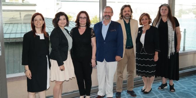 Sigaranın Yerini Teknolojik Sigaralar Alıyor