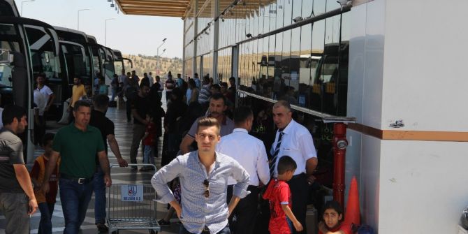 Şanlıurfa Otogarında Bayram Yoğunluğu