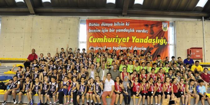 U12 Ve U11 Basketbol Kırklareli Yerel Ligleri Törenle Kapandı