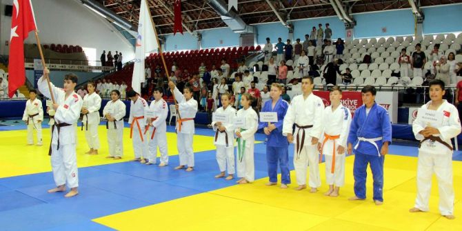 Tarzan Anısına Judo Turnuvası