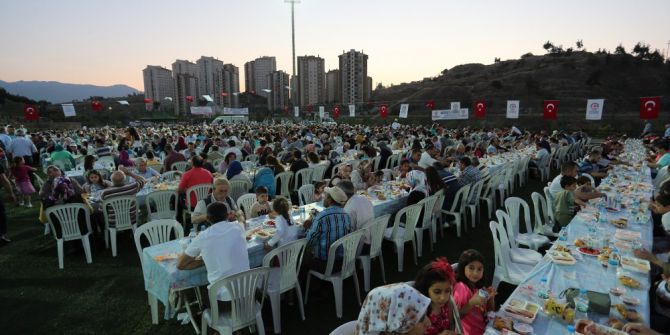Büyükşehir Yüzbinleri Aynı Sofrada Buluşturdu