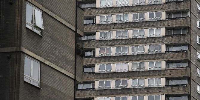 Londra’da Yüksek Katlı Binalarda Yapılan Yangın Güvenlik Testi Başarısız Oldu