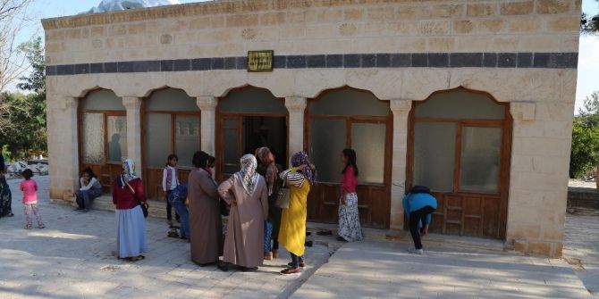 Haliliyeli Kadınlar Şanlıurfa’daki Türbeleri Gezdi