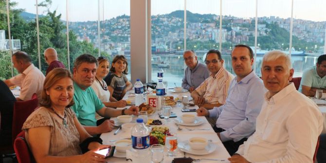 Gazeteciler İftarda Buluştu