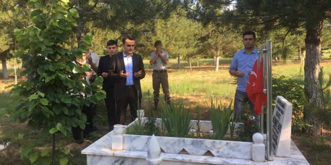 Altıntaş’ta Mezarlık Ziyareti