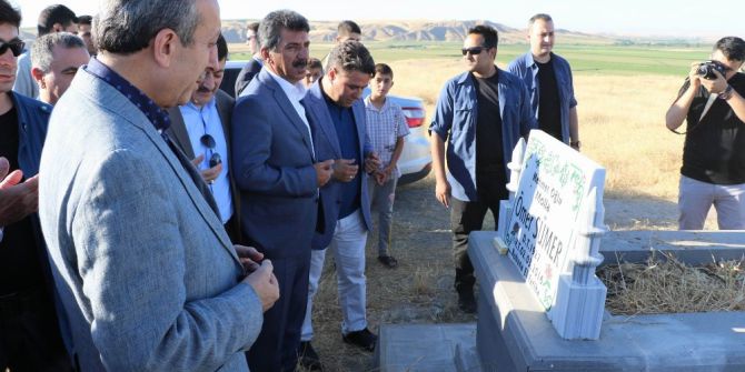 Mehdi Eker’in Mezarlık Ziyaretine Yoğun Güvenlik Önlemi