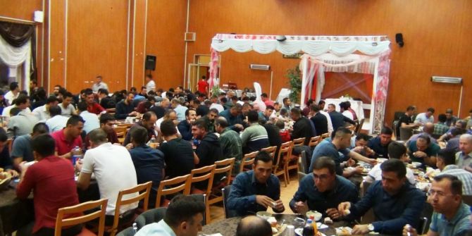 Kaymakam Yaşar, Kolluk Kuvvetleriye İftarda Bir Araya Geldi