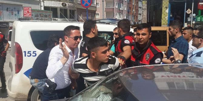 Polise Direnen 3 Kişi Gözaltına Alındı