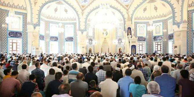 Zeytinburnu Belediye Başkanı Murat Aydın, Vatandaşlarla Bayramlaştı