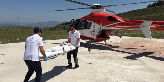 Ayağı Kesilen 3 Yaşındaki Çocuğun Yardımına Ambulans Helikopter Yetişti