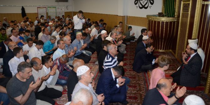 Gurbette Bayram Heyecanı