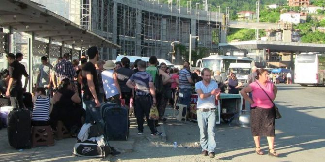 Sarp Sınır Kapısında Bayram Yoğunluğu