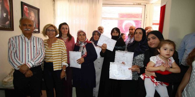 Okuma Yazma Bilmeyen Erkeklere Eğitim