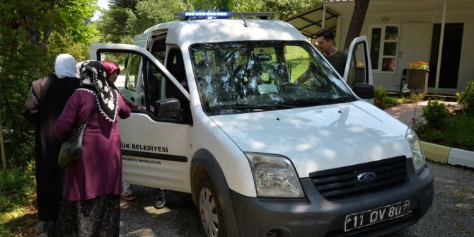 Bozüyük Asri Mezarlığında Arefe Günü Yoğunluğu