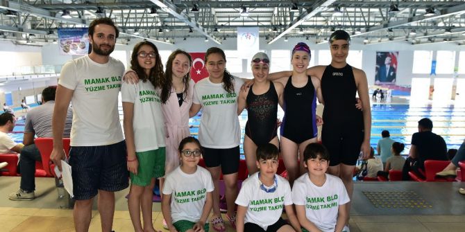 Başarılı Kulaçlar Gözünü Madalyaya Dikti