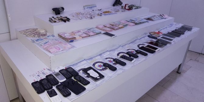 Emniyetten Uyarı: "Ucuz Telefon Reklamlarına İtibar Etmeyin"