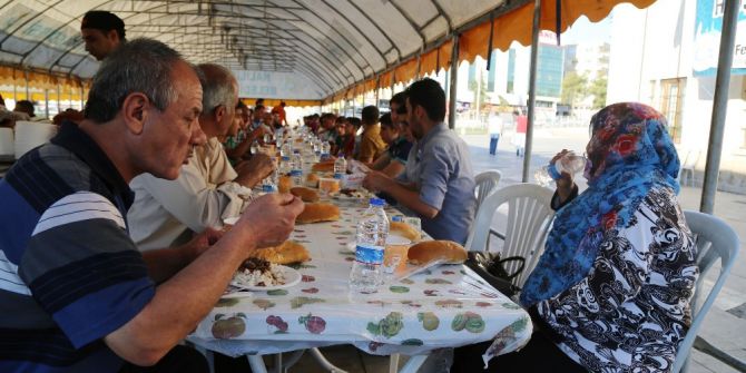 Demirkol Vatandaşlarla Bayramlaştı