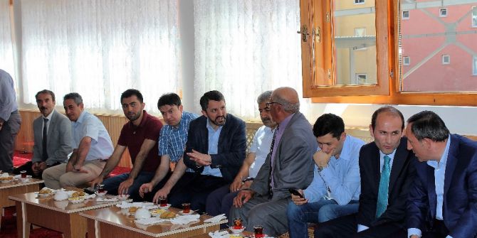 İspir’de Bayramlaşma Programına Yoğun Katılım