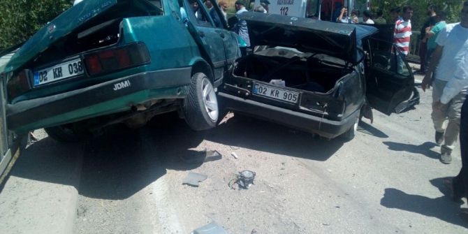 Bayramlaşma Yolunda Kaza: 9 Yaralı