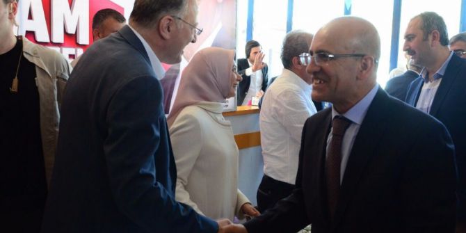 Başbakan Yardımcısı Şimşek Ve Milletvekilleri, Partililer Ve Vatandaşlarla Bayramlaştı