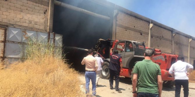 Şanlıurfa Çırçır Fabrikasında Yangın