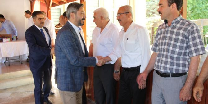 İl Protokolü Vatandaşlarla Bayramlaştı