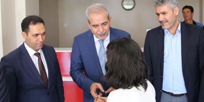 Demirkol, Sevgi Evlerinde Kalan Çocuklarla Bayramlaştı