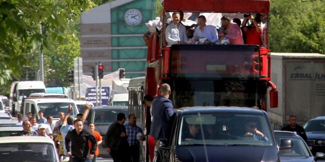 Başkan Gökçek, Başkentlilere Oyuncak Dağıttı