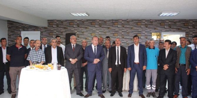 Başkan Şahiner Personeliyle Bayramlaştı