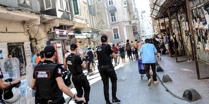 Firuzağa’da Lgbti’nin İzinsiz Eylemine Müdahale