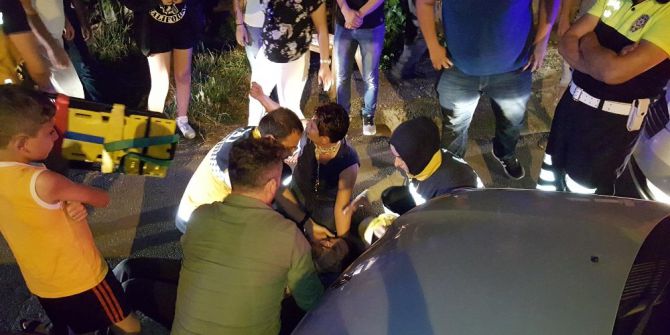 Otomobiller Çarpıştı: 1 Yaralı