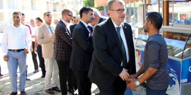 Ak Parti Bilecik Milletvekili Eldemir Vatandaşlarla Bayramlaştı