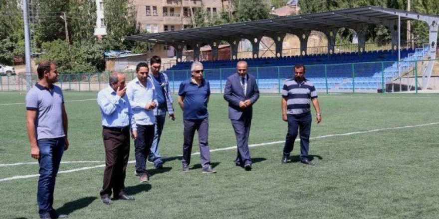 Vali Toprak Spor Tesislerini Denetledi