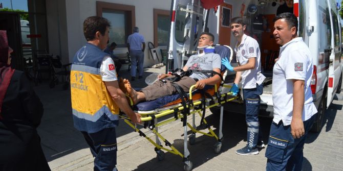 Kontrolden Çıkan Otomobil Takla Attı: 3 Yaralı