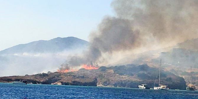 Tarihi Değirmenler Tepesi’nde Korkutan Yangın