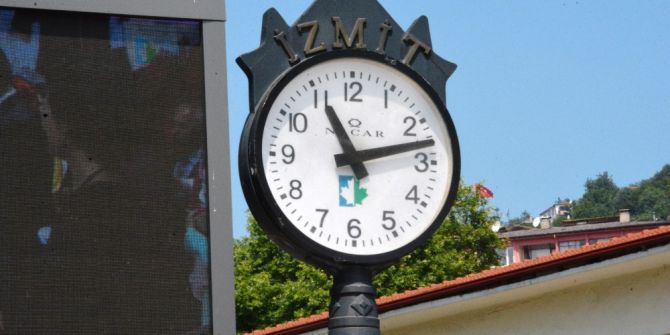 Meydan Saatlerine Bakım Onarım Yapıldı