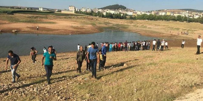Suriyeli Genç Kız Serinlemek İçin Girdiği Baraj Gölünde Boğuldu