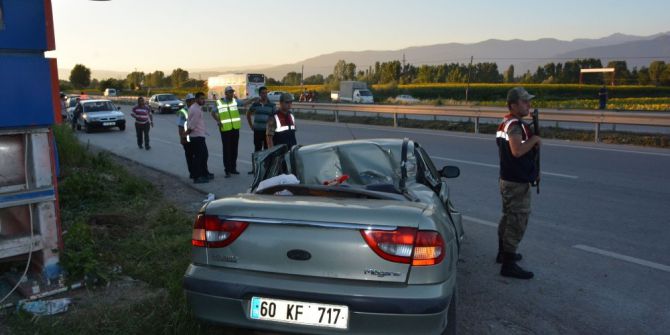 Tokat’ta Trafik Kazası: 1 Ölü, 4 Yaralı