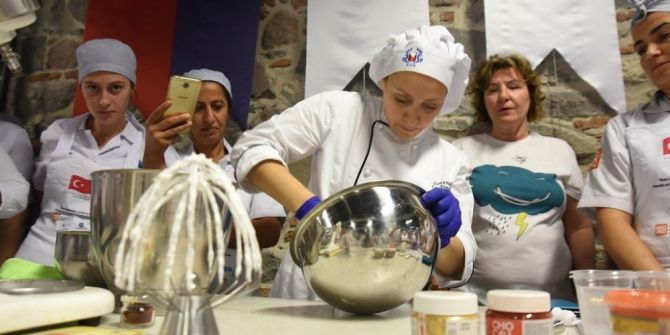 Guinness Rekorlu Pastacı İşin İnceliklerini Anlattı