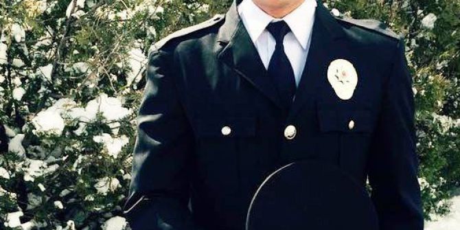 Halı Saha Maçında Kalp Krizi Geçiren Polis Hayatını Kaybetti