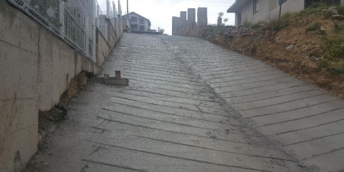 İzmit’te Üst Yapı Çalışmaları Sürüyor