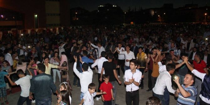 Sungurlu’da Halk Konserine Yoğun İlgi