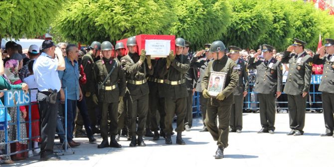 Piyade Er Oğuzhan Küçük, Karaman’da Son Yolculuğuna Uğurlandı