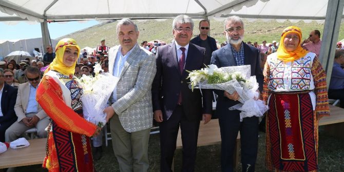 Başkan Çelik, Akkışla Yoğurt Festivali’nde İlçeye Yapılan Yatırımları Anlattı