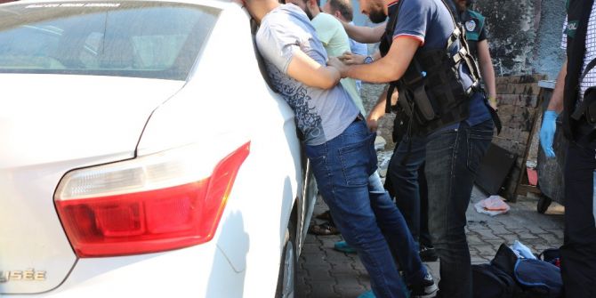 Sarıyer’de 70 Ayrı Adrese Uyuşturucu Operasyonu