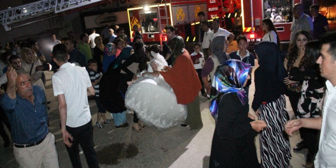Elazığ’da Düğün Salonunda Trafo Patladı: 14 Kişi Hastanelik Oldu