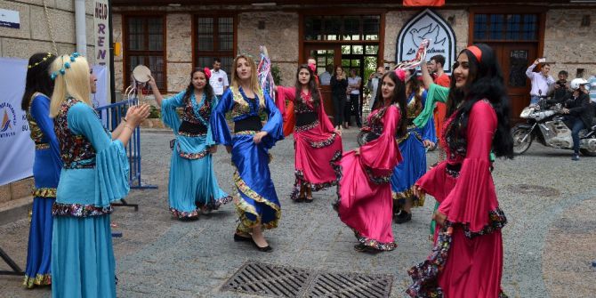 Sanat Kaleiçi’nin Sokaklarında