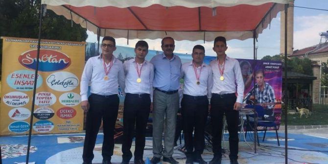 Aslanapa’da ’’Haydi Kaldır Kolları’’ İsimli Halk Oyunları Yarışması